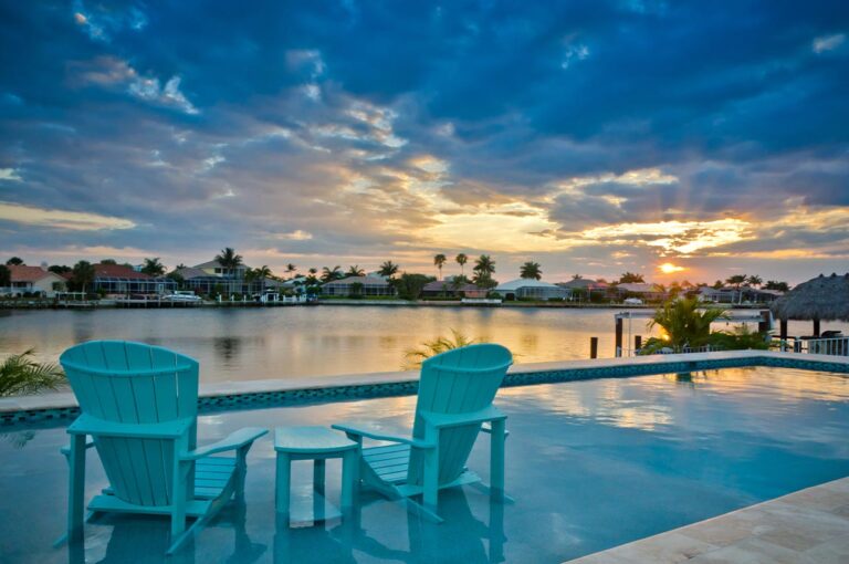 Crescent Lake Park and homes in St. Petersburg Florida